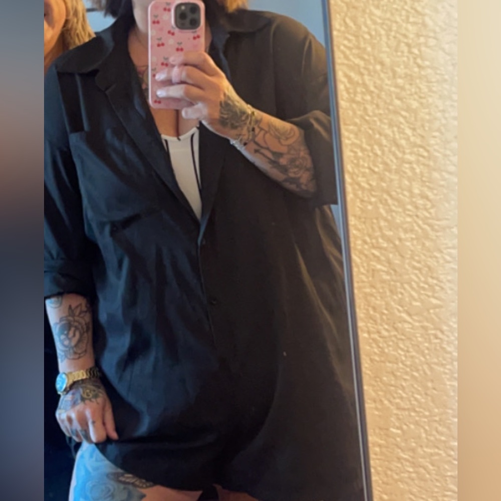 Black Button-Up romper - Picture 4 of 4
